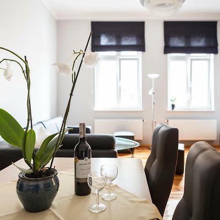 Apartamento Czar Garbar Poznan Exterior foto
