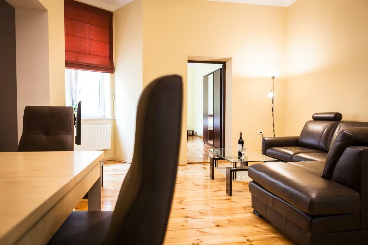 Apartamento Czar Garbar Poznan Exterior foto