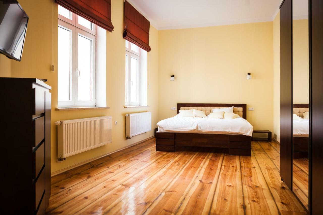 Apartamento Czar Garbar Poznan Exterior foto