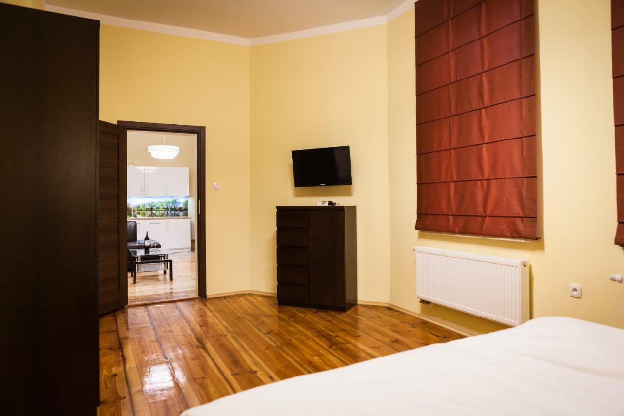 Apartamento Czar Garbar Poznan Exterior foto