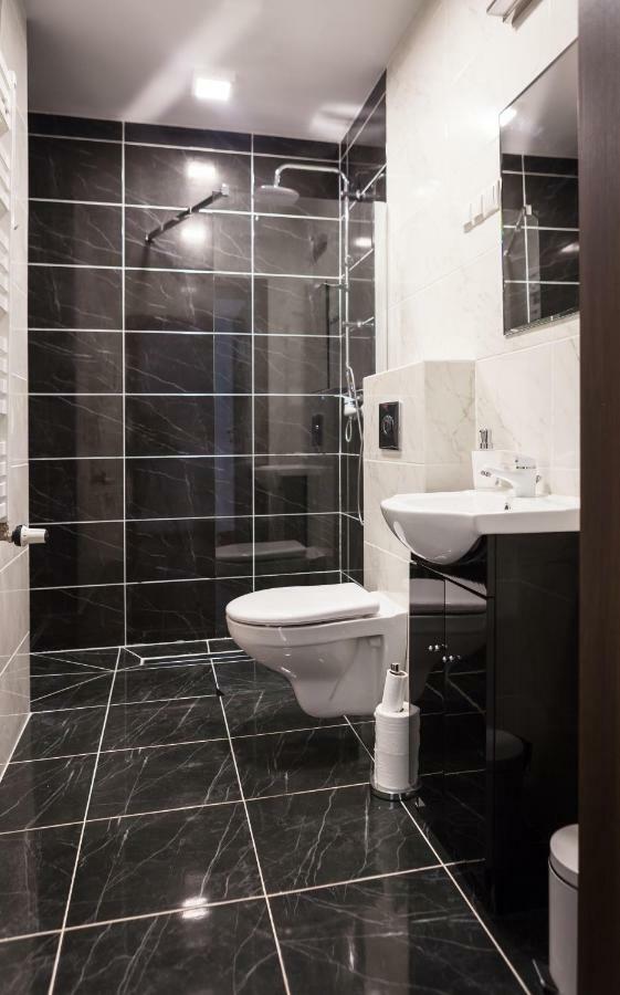 Apartamento Czar Garbar Poznan Exterior foto